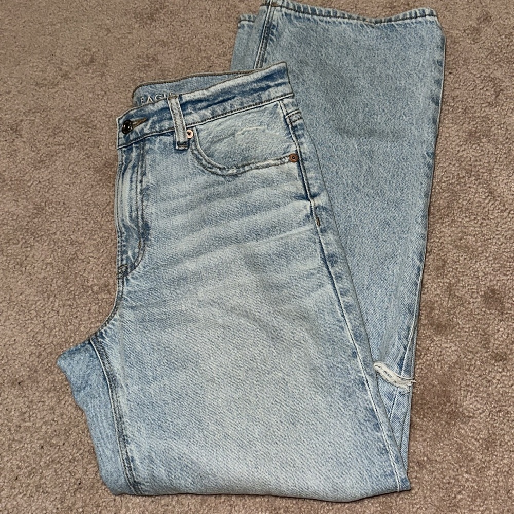 American Eagle Strigid Ripped High-Waister Stovepipe Jeans - Picture 5 of 6